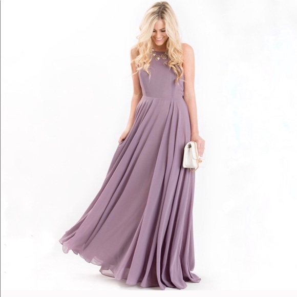 Flowy Maxi Crisscross Open Back Lilac Formal Dress - Picture 3 of 13